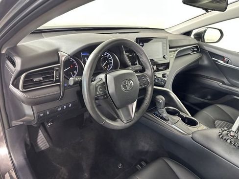 Used 2024 Toyota Camry SE image 13