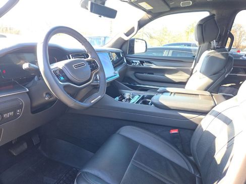 Used 2024 Jeep Grand Wagoneer Series II w/ Quick Order Packagew 28T image 3