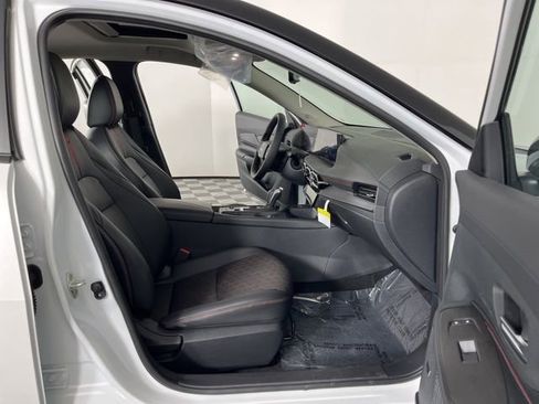 New 2026 Nissan Sentra SR w/ SR Premium Package image 39