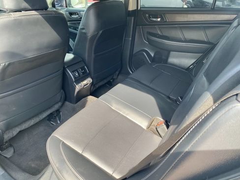 Used 2018 Subaru Outback 2.5i Limited AWD/4WD image 13