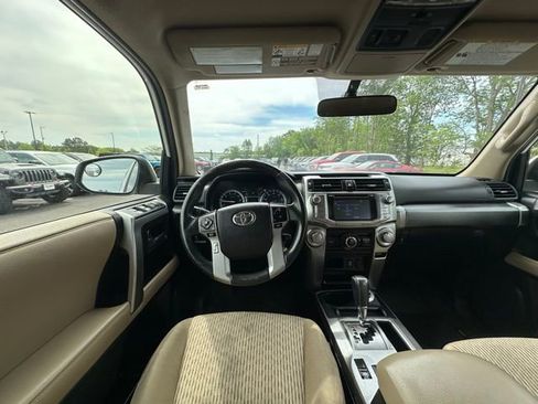 Used 2016 Toyota 4Runner SR5 AWD/4WD image 15