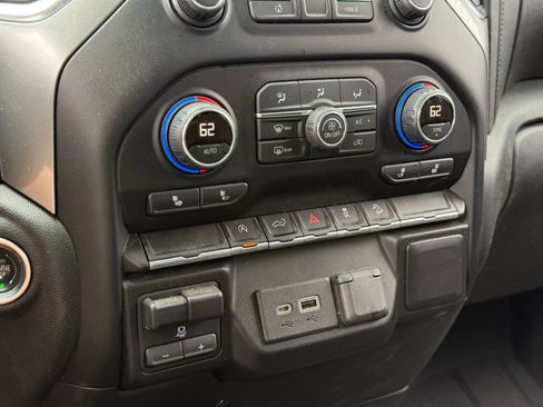 Used 2020 Chevrolet Silverado 1500 LT w/ Texas Edition AWD/4WD image 19