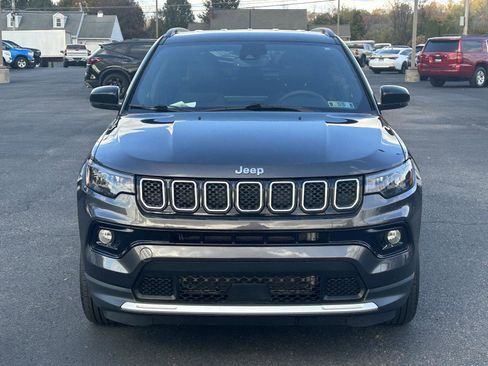 Used 2023 Jeep Compass Limited image 2