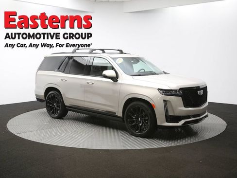 Used 2024 Cadillac Escalade Sport Platinum w/ LPO, ONYX Package image 53