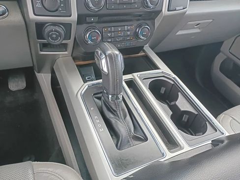 Used 2018 Ford F150 Lariat image 14