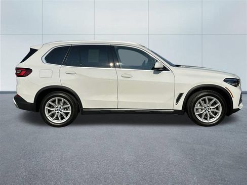 Used 2023 BMW X5 xDrive40i AWD/4WD image 5