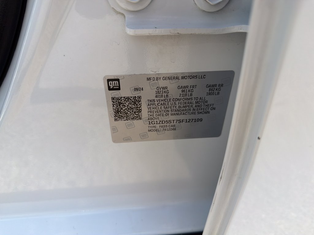 Used 2025 Chevrolet Malibu LT FWD image 23