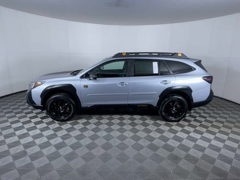 Used 2022 Subaru Outback Wilderness image 5