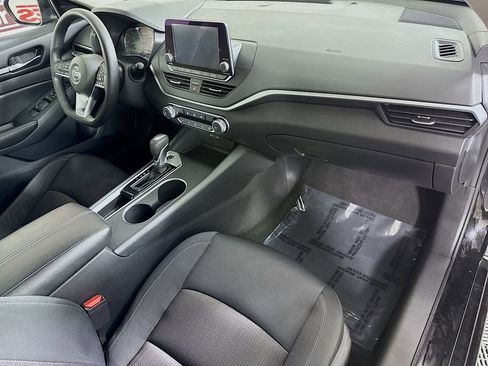 Used 2022 Nissan Altima 2.5 SV image 29