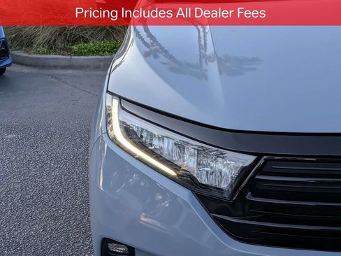 Used 2024 Honda Odyssey Sport image 10