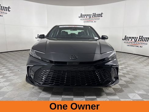 Used 2025 Toyota Camry XSE image 3