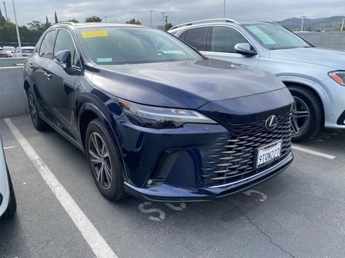Used 2025 Lexus RX 350 FWD w/ Technology Package image 2