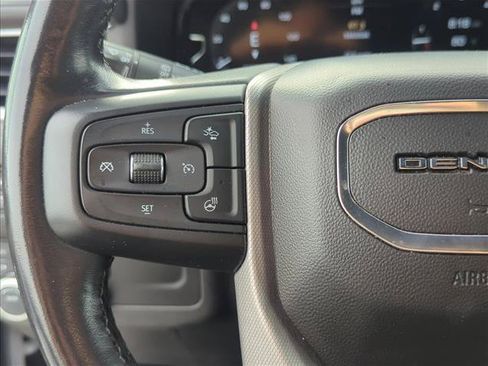 Used 2023 GMC Yukon XL Denali AWD/4WD image 13