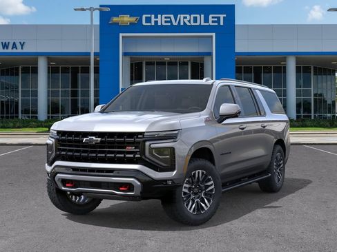 New 2026 Chevrolet Suburban Z71 w/ Comfort Package AWD/4WD image 6
