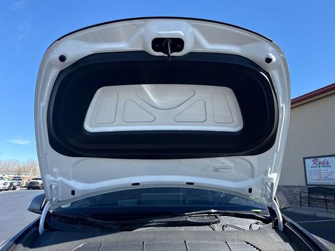 Used 2023 Tesla Model Y Performance image 36