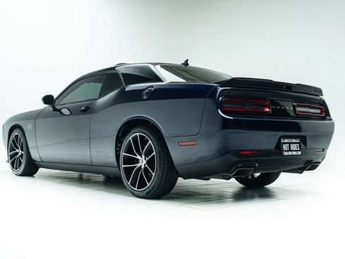 Used 2017 Dodge Challenger R/T Scat Pack RWD image 18