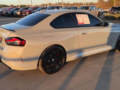 Used 2025 BMW M240i xDrive Coupe w/ Premium Package image 9