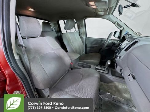 Used 2016 Nissan Frontier SV image 24