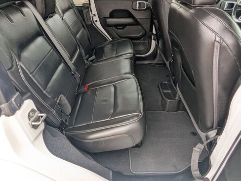 Used 2021 Jeep Wrangler Unlimited Sahara w/ Uconnect 4C Nav & Sound Group image 20