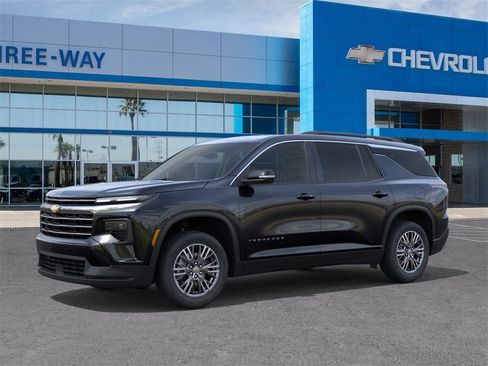 New 2026 Chevrolet Traverse LT w/ Driver Confidence Package image 2