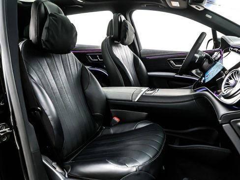 New 2026 Mercedes-Benz EQS 400 4MATIC SUV image 7