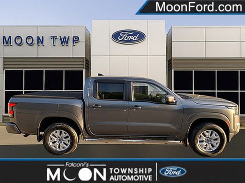 Used 2022 Nissan Frontier SV AWD/4WD image 1