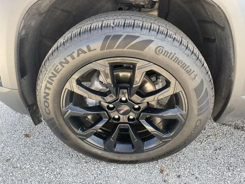 Used 2025 GMC Terrain Elevation w/ Black Edition AWD/4WD image 10