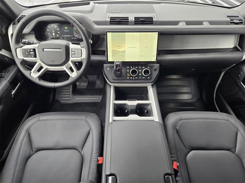 New 2026 Land Rover Defender 110 X-Dynamic SE image 9