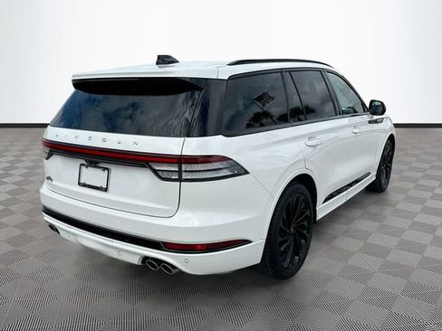 Used 2025 Lincoln Aviator Reserve w/ Luxury Package image 5