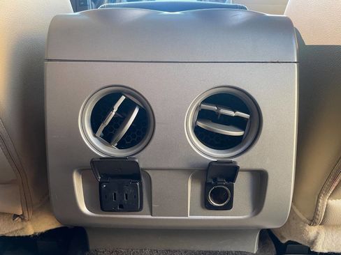 Used 2014 Ford F150 Lariat w/ Lariat Chrome Package image 21