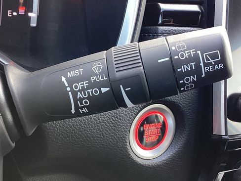 Used 2020 Honda CR-V Touring image 35