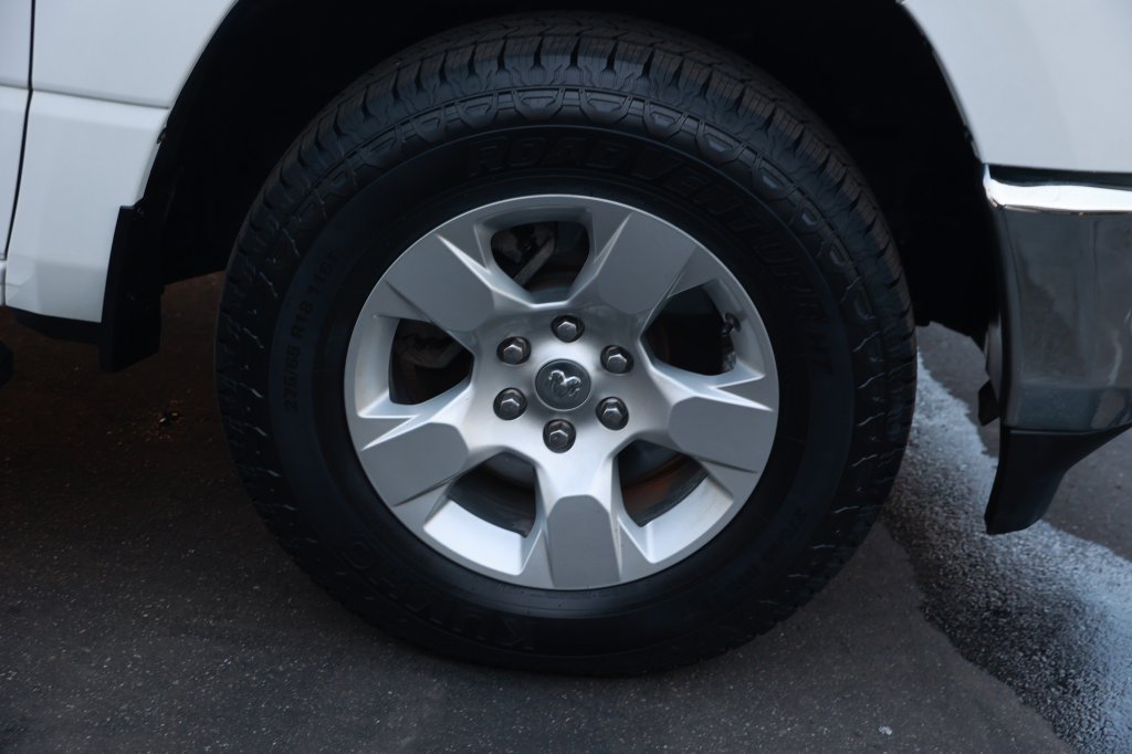 Used 2024 RAM 1500 Big Horn AWD/4WD image 10