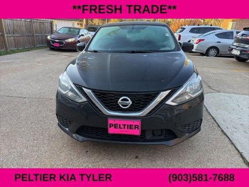 Used 2019 Nissan Sentra S image 2