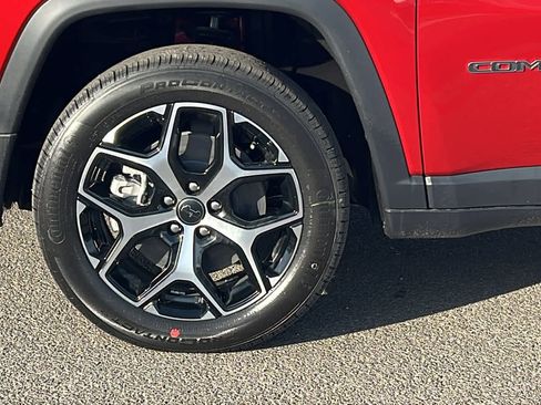 New 2026 Jeep Compass Limited image 9