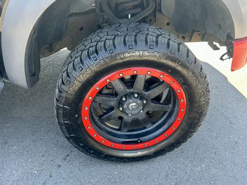 Used 2011 Ford F150 Raptor w/ Raptor Luxury Pkg image 31