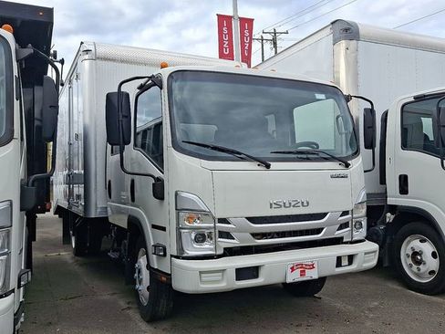 New 2025 Isuzu NQR image 2