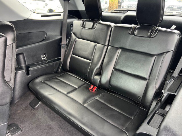 Used 2023 Ford Explorer XLT w/ Equipment Group 202A AWD/4WD image 21