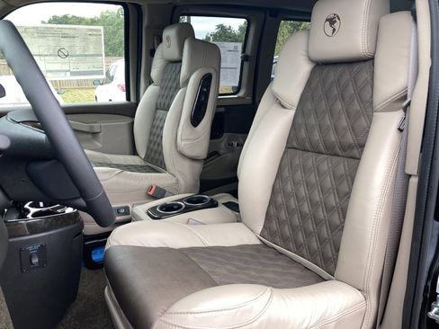 New 2025 GMC Savana 2500 w/ Driver Convenience Package image 11