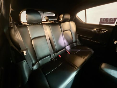 Used 2015 Lexus CT 200h w/ Navigation Package image 27