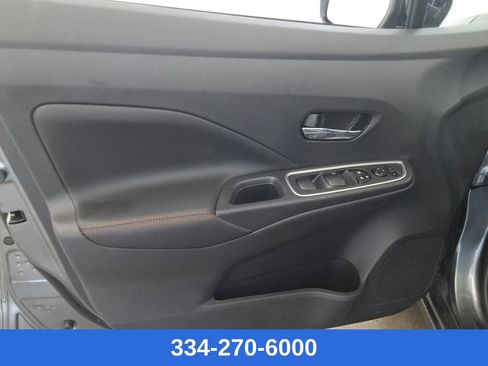 New 2025 Nissan Versa SR w/ Trunk Package image 17