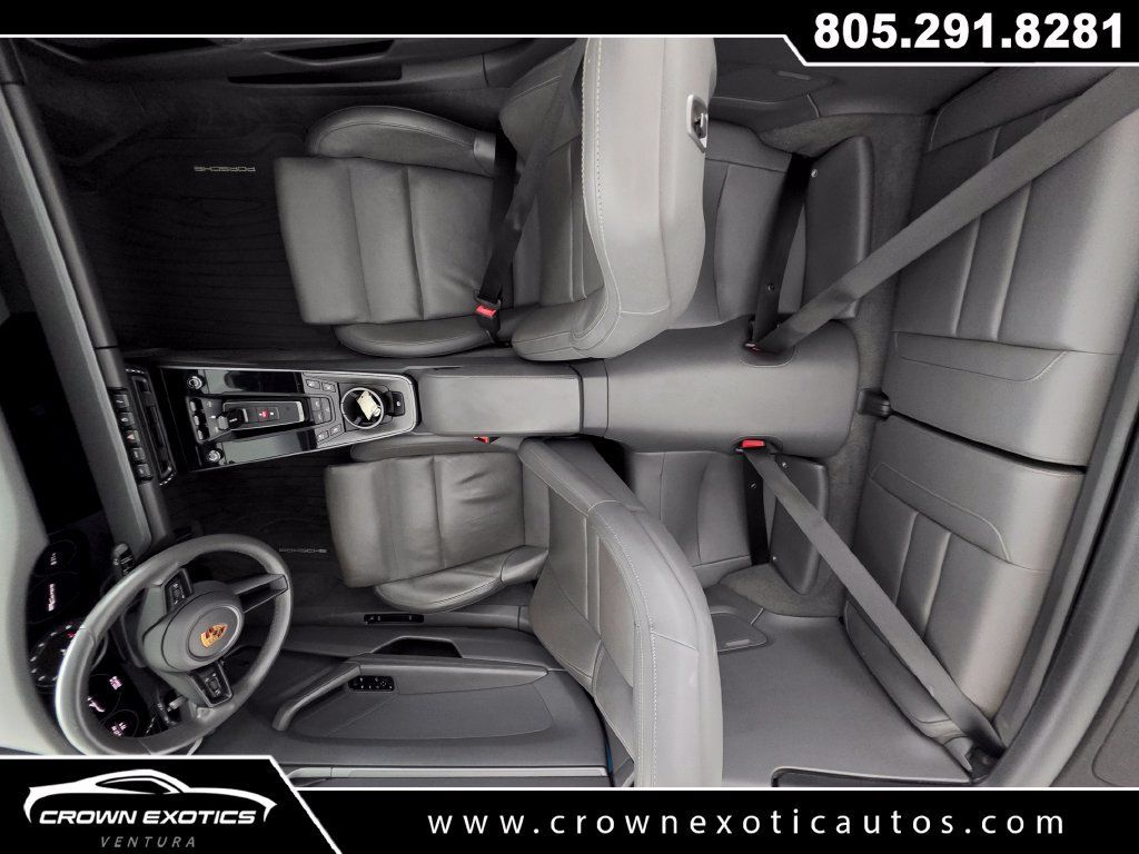 Used 2021 Porsche 911 Carrera RWD image 13