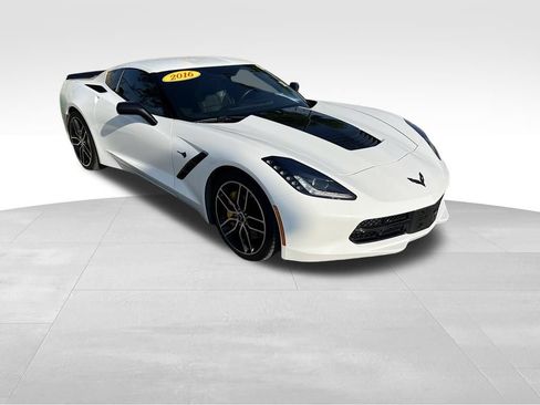 Used 2016 Chevrolet Corvette Stingray Coupe w/ Carbon Flash Badge Package RWD image 8