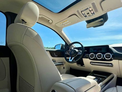 Certified 2023 Mercedes-Benz GLA 250 4MATIC image 10