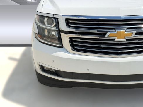 Used 2016 Chevrolet Suburban LTZ RWD image 12