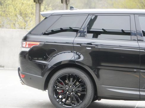 Used 2016 Land Rover Range Rover Sport Supercharged image 22