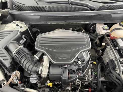 Used 2022 Cadillac XT5 Premium Luxury w/ LPO, Floor Liner Package image 31