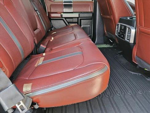 Used 2020 Ford F150 Platinum w/ Equipment Group 701A Luxury AWD/4WD image 20