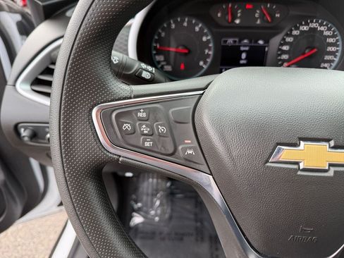Used 2024 Chevrolet Malibu LT FWD image 15