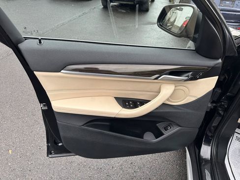 Used 2018 BMW X1 xDrive28i AWD/4WD image 13