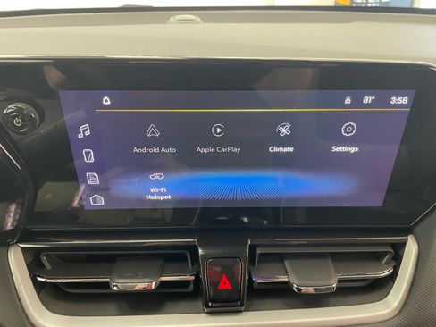 New 2026 Chevrolet TrailBlazer LT w/ Convenience Package AWD/4WD image 3